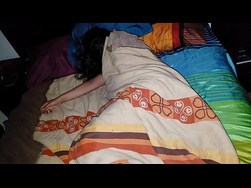 ❤️ UStepson ethuka umama wakhe omncinci ngoxa elele. ❤️ kwi-xh.pornogroupp.ru